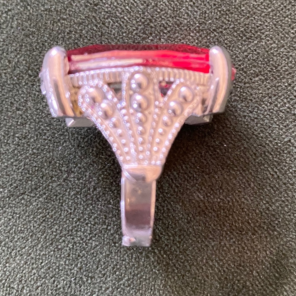 Ring - Picture 2 of 5